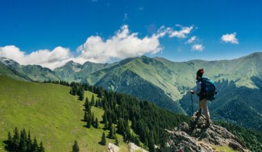 hire trekking guide in himachal